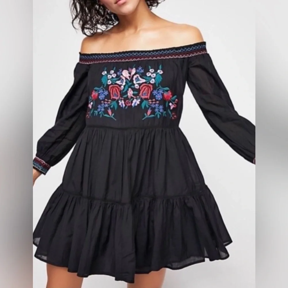 NWT $148R  Free People Sunbeam Embroidered Mini Boho Dress. Size Large